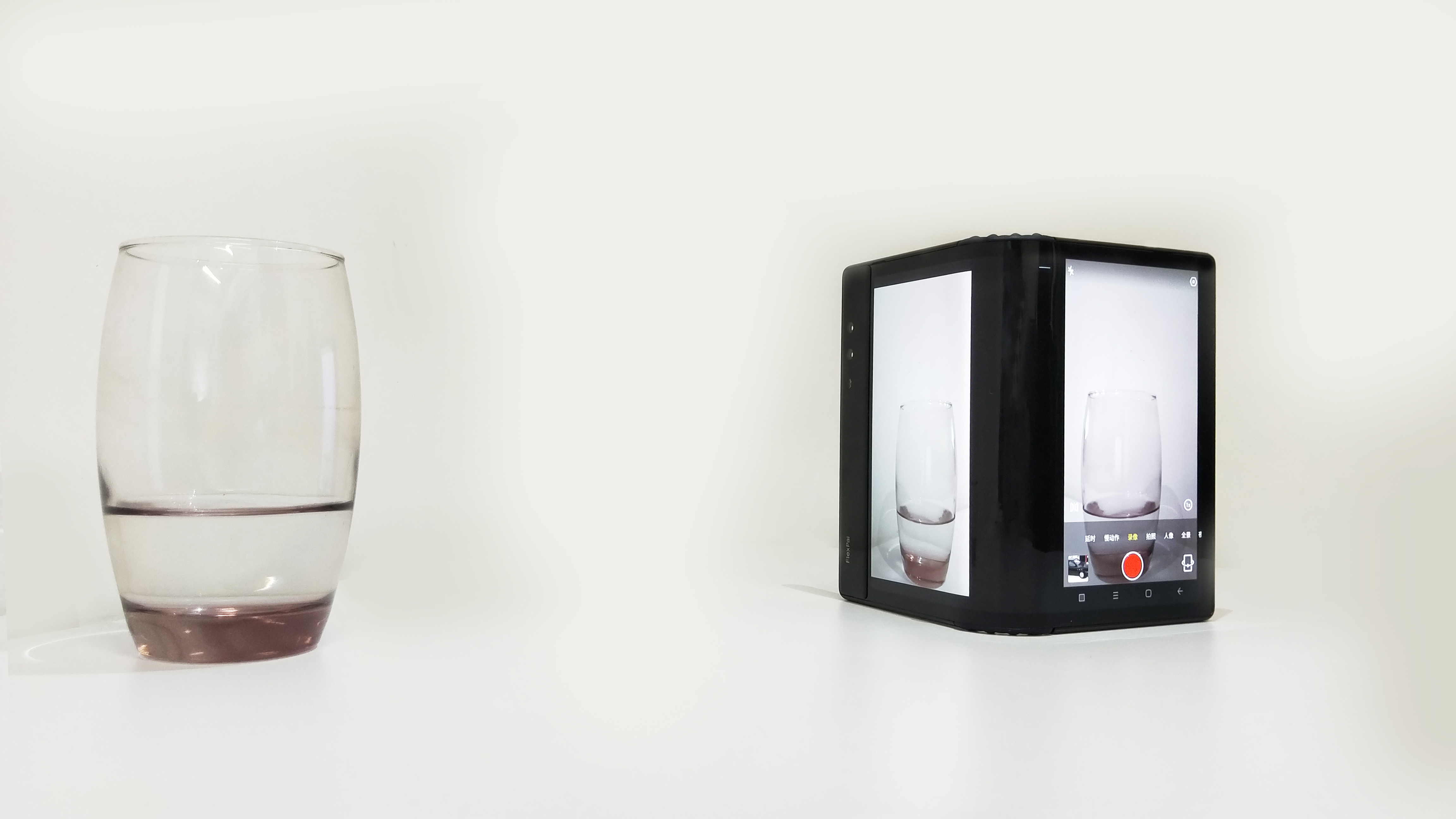 柔宇科技柔派折叠手机,柔宇柔派2代折叠手机测试