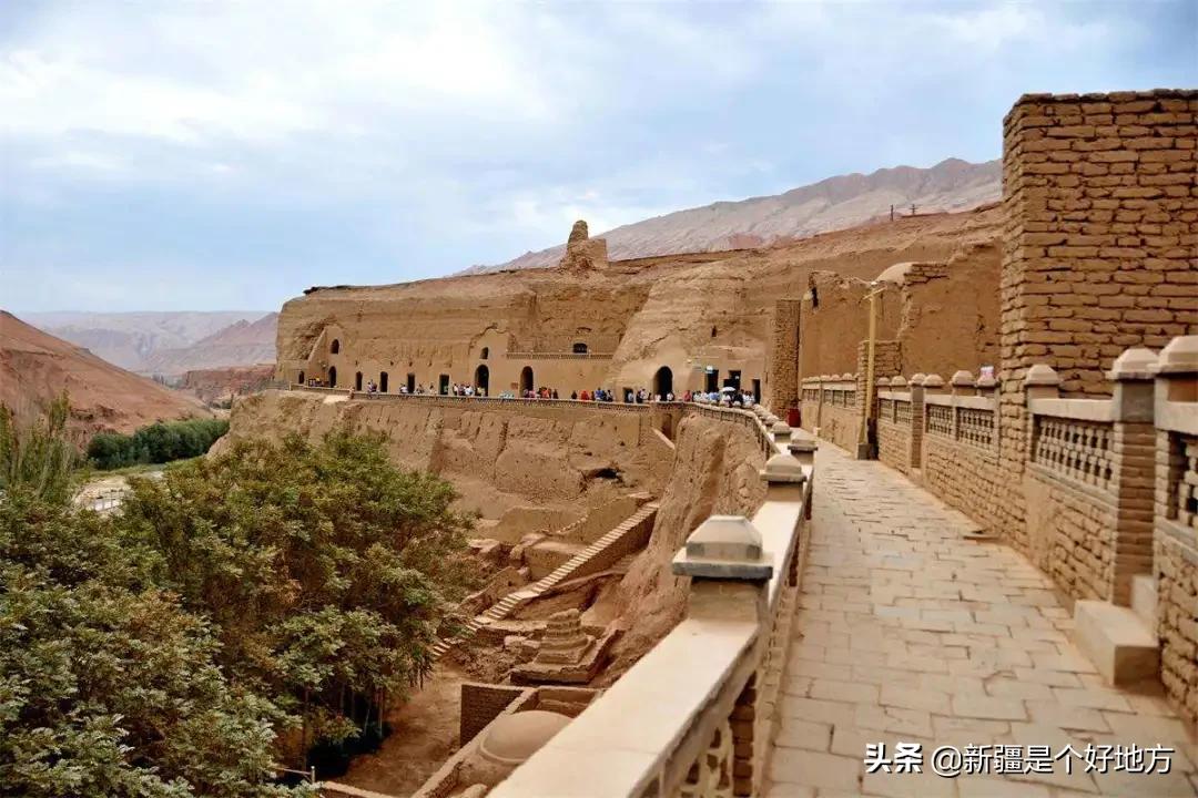 收藏!*疆新**60个“网红”打卡地都在这里