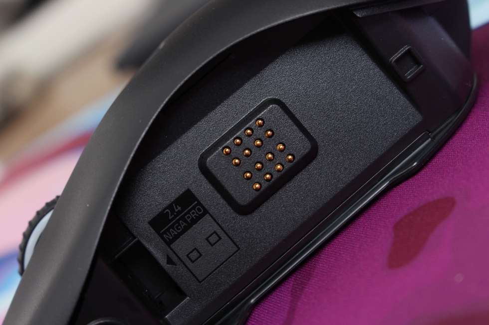 类似那伽梵蛇六芒星的鼠标,雷蛇巴塞利斯蛇鼠标评测