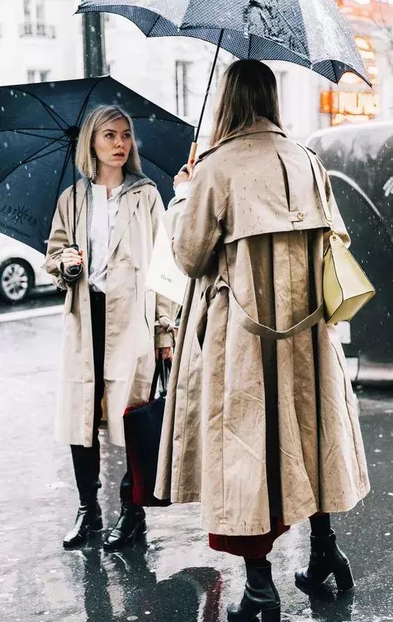 秋天买什么颜色风衣,冬天怎么挑选风衣