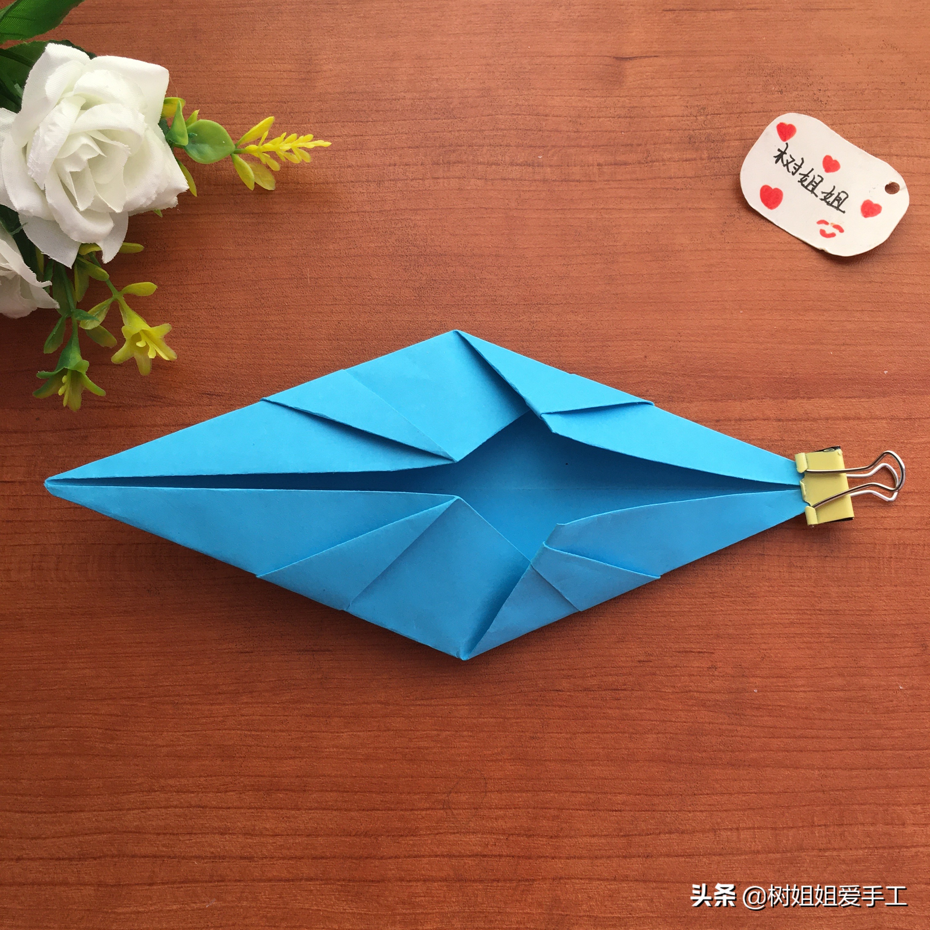 动物折纸：剑龙，一种巨大的草食性恐龙