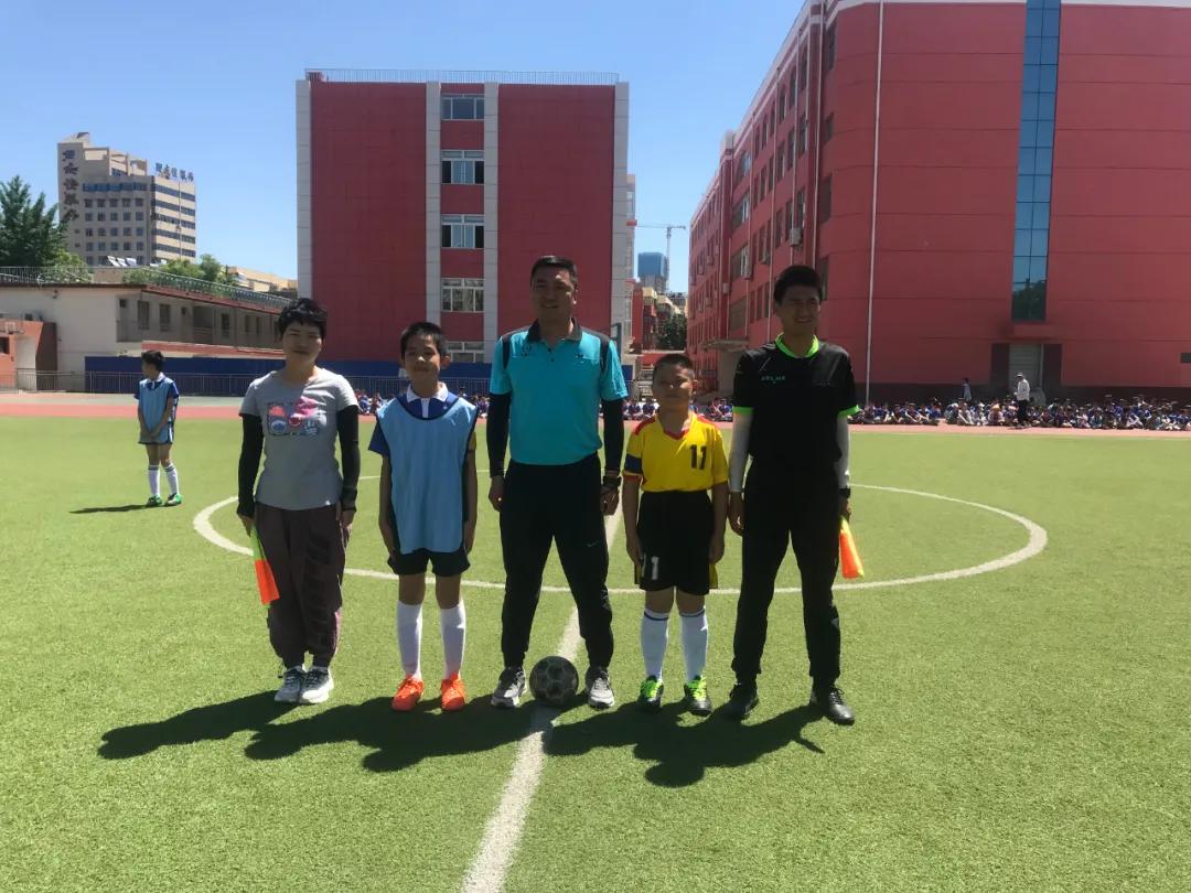 枣庄市立新小学第三届“校长杯”足球联赛圆满落下帷幕