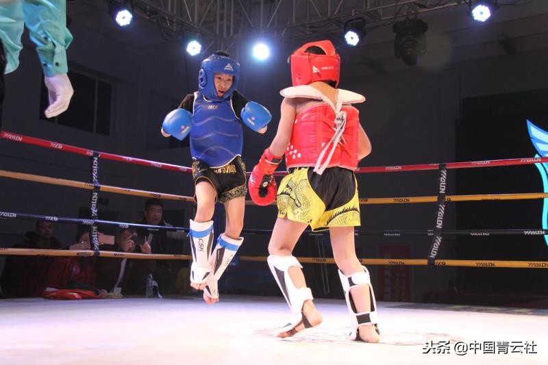 勇士格斗冠军赛,青少年搏击格斗比赛