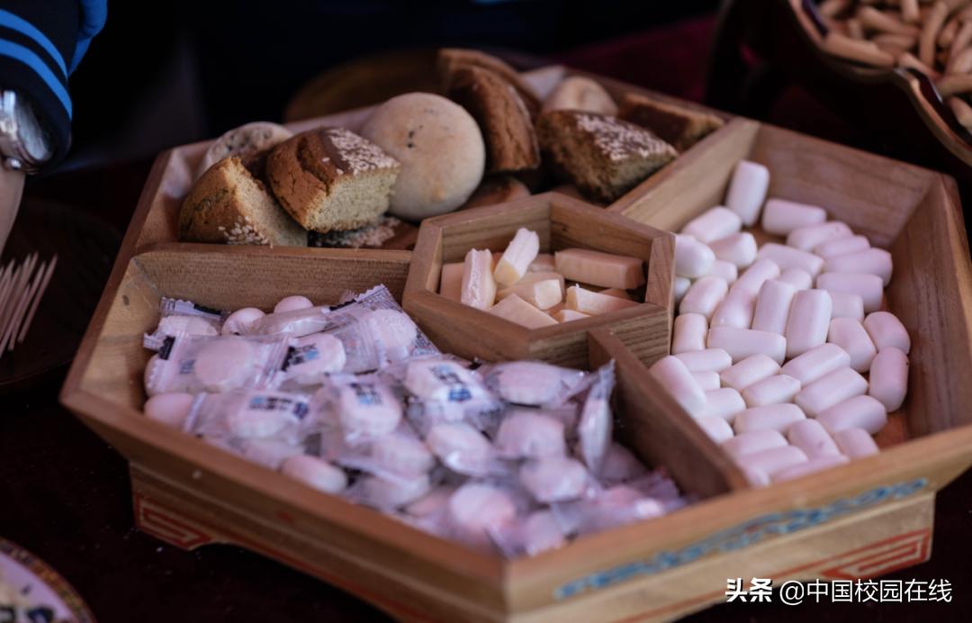 被热搜“独宠”的陕西科大，一天之内三连击！学生称，不下来才好