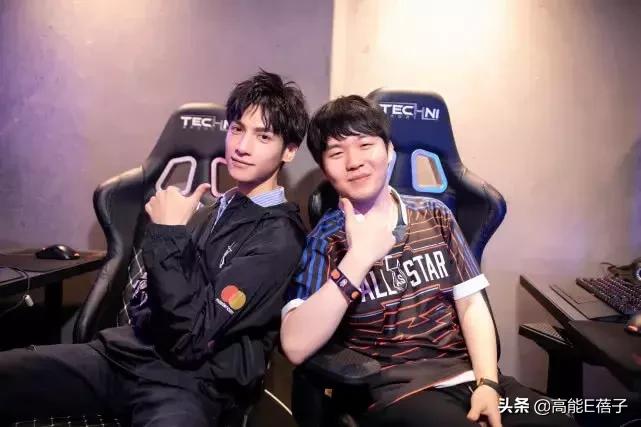 有人问罗云熙保持年轻的秘诀,少年气怎么培养