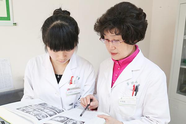 儿童癫痫发病如何救治,4岁女孩被诊断为癫痫