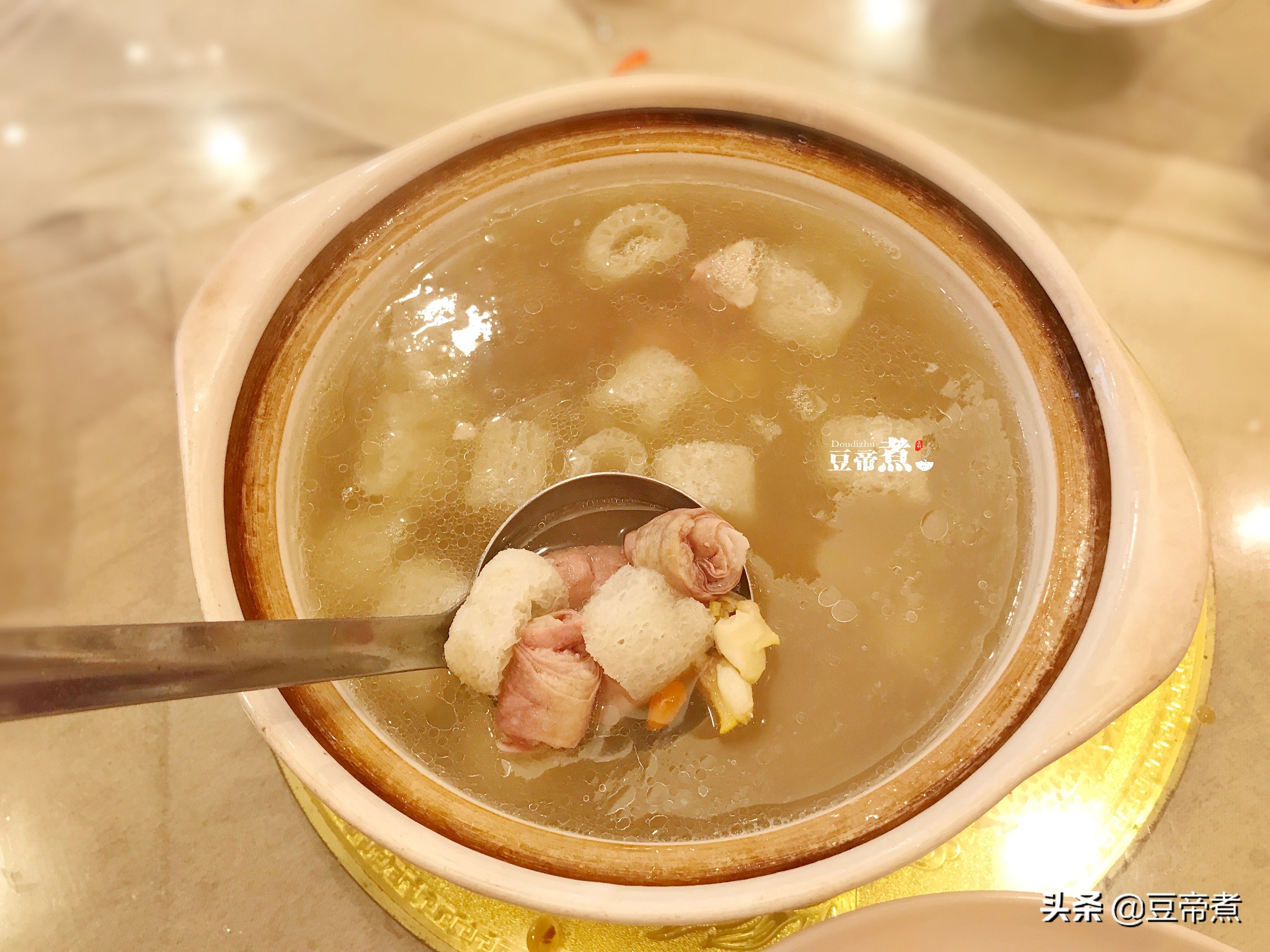 3500一桌左右的婚宴,有龙虾婚宴一桌多少钱