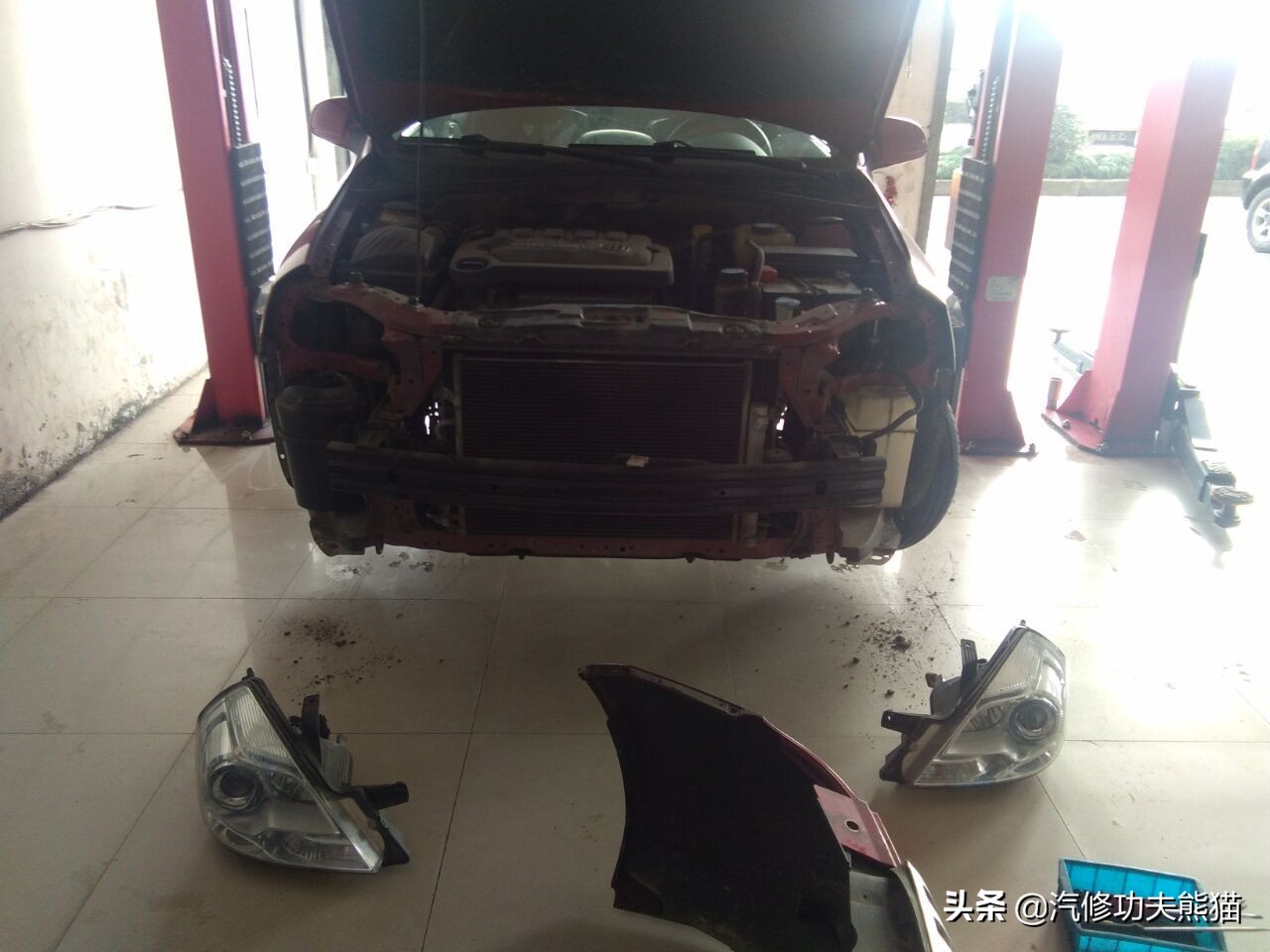 别克凯越换车灯灯泡,别克凯越换车灯