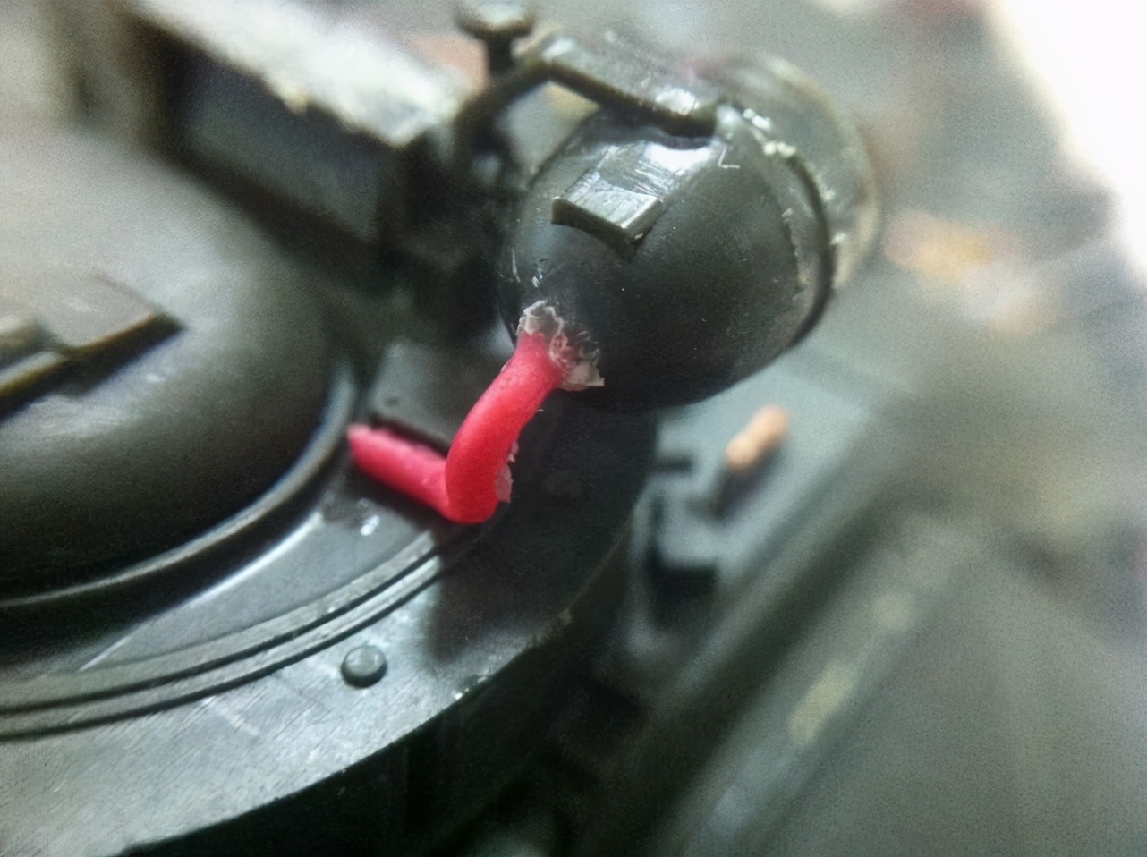 如何做一辆逼真的坦克模型？这些步骤必不可少，连餐巾纸都有奇效