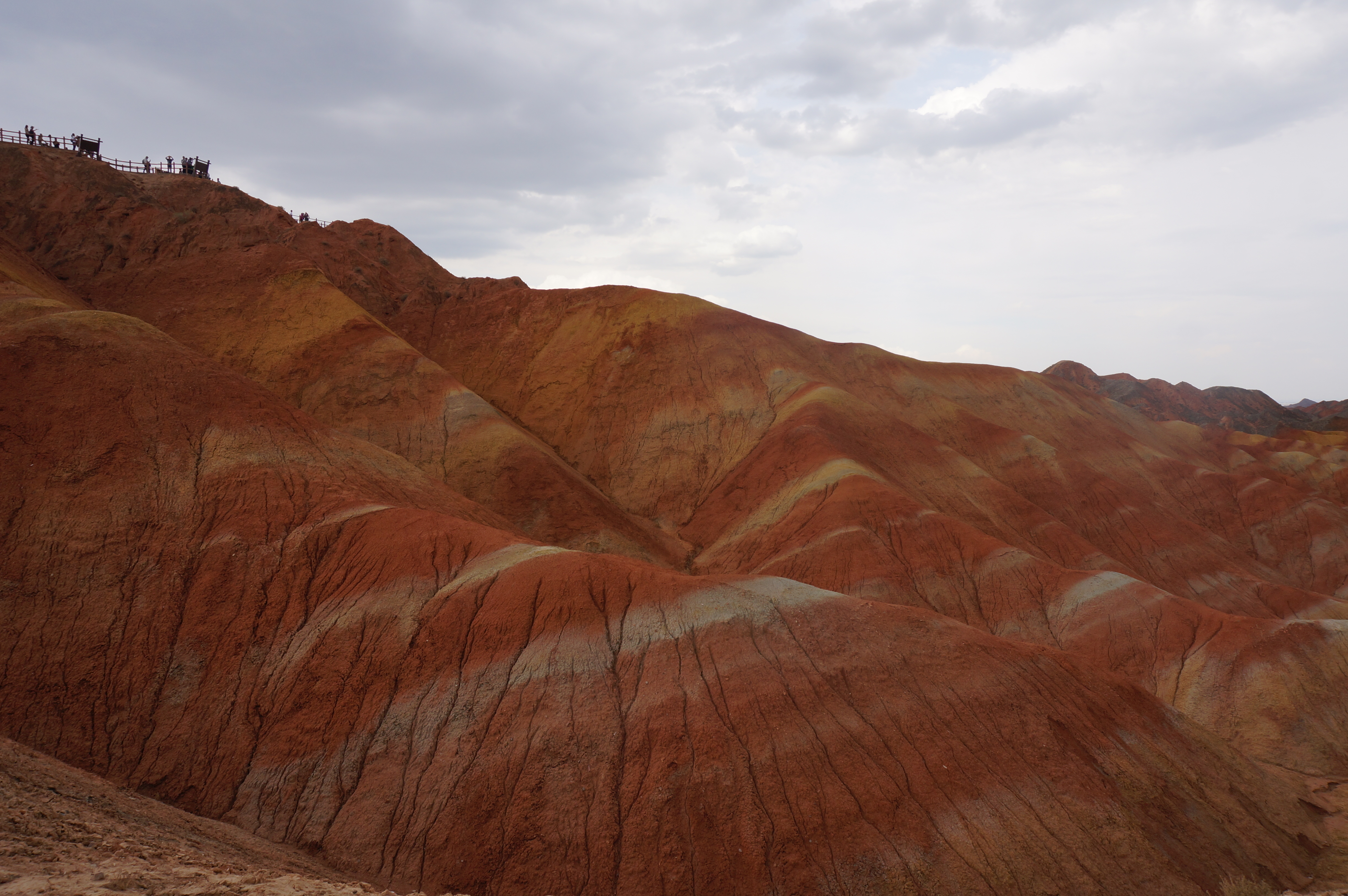 最新自驾出疆路线攻略,湖北出发新疆自驾游最佳路线寒假