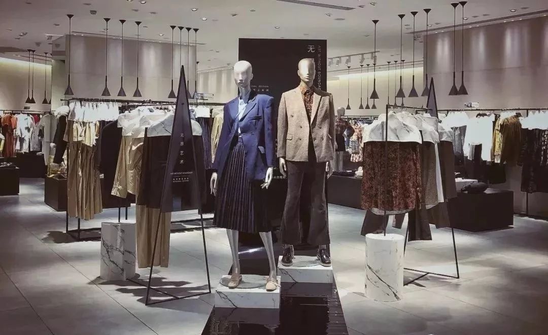 中国之光！UR开店开到英国伦敦！创下快时尚品牌神话