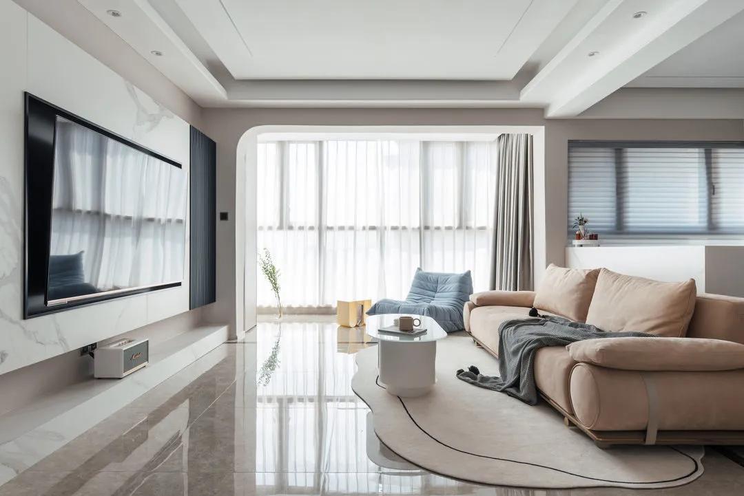 95后小姐姐温暖三居，家里电视背景和餐桌竟然都是悬浮的