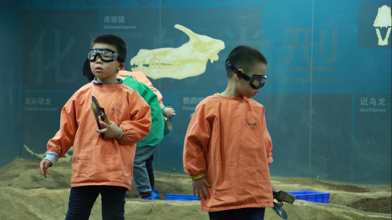 上海迪士尼跨年旅游,上海迪士尼与外滩旅游安排