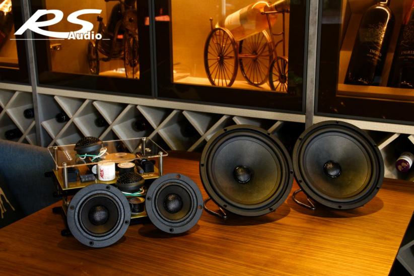 丰田chr改音响,丰田chr音响改装视频