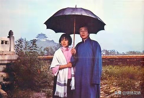 伤逝子君涓生,伤逝中涓生子君爱情悲剧的原因