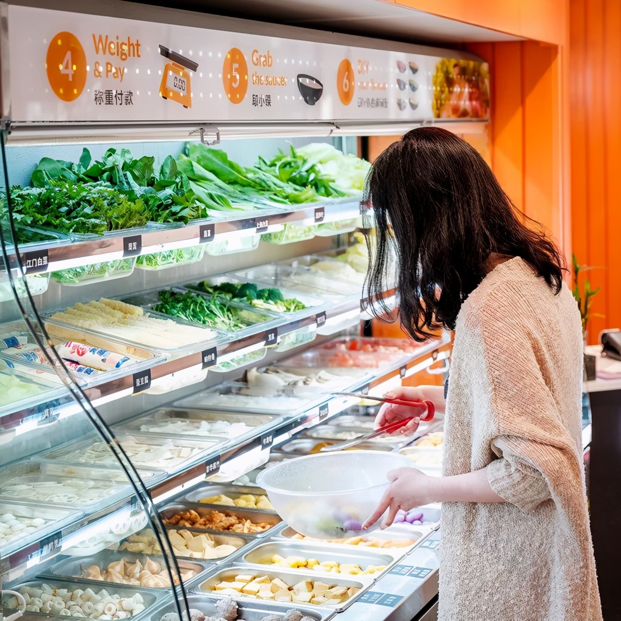 麻辣烫单店年收入300万,年入13亿