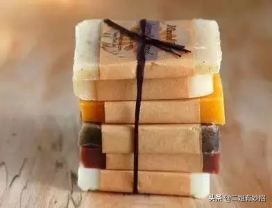 皮鞋受潮内部发霉怎么清洗,皮鞋发霉了怎么修复最好