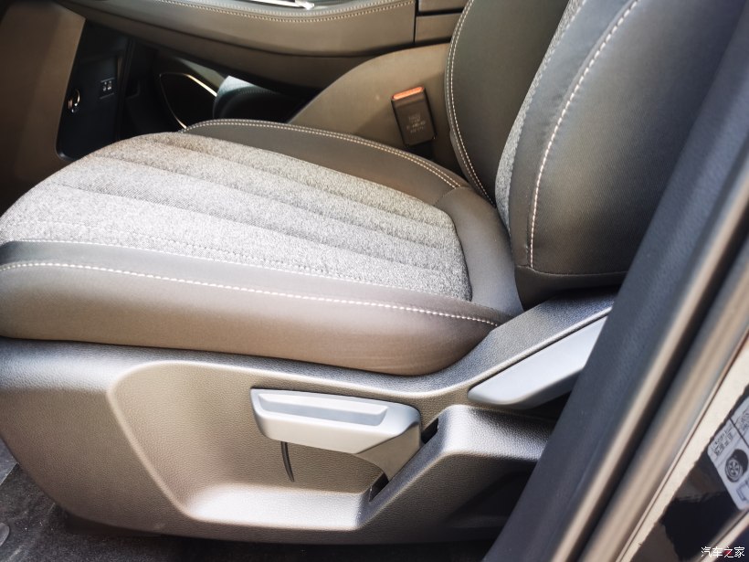 福特领裕初体验总体感觉适合家用,福特领裕七座2022款落地价多少