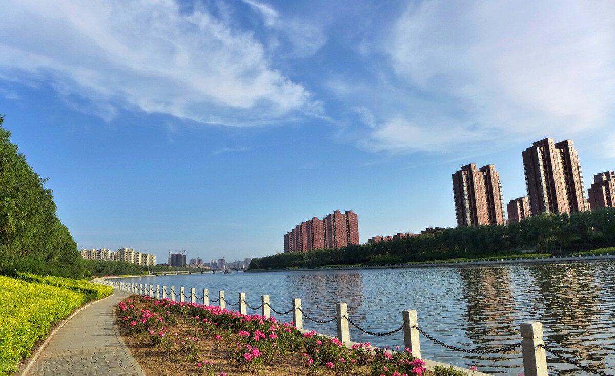 辽宁最便宜的养老小镇,辽宁省内宜居的滨海小城