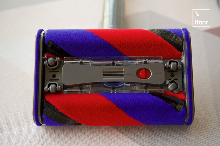 戴森digitalslim轻量吸尘器黑科技,戴森万象吸尘器omniglide开箱视频