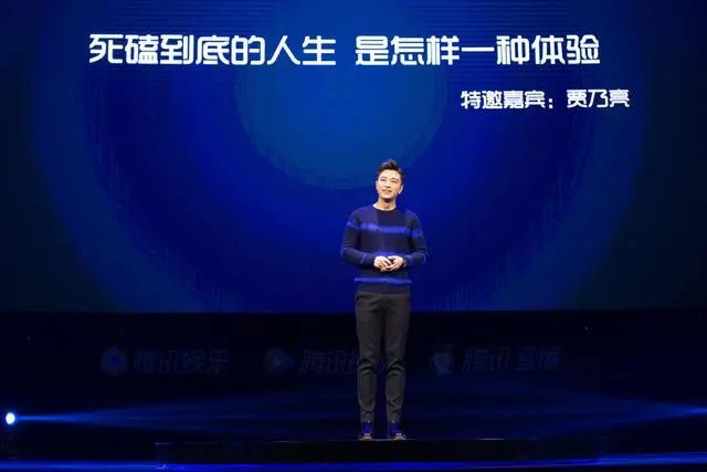 儿子说想开挖掘机,3岁孩子开挖掘机