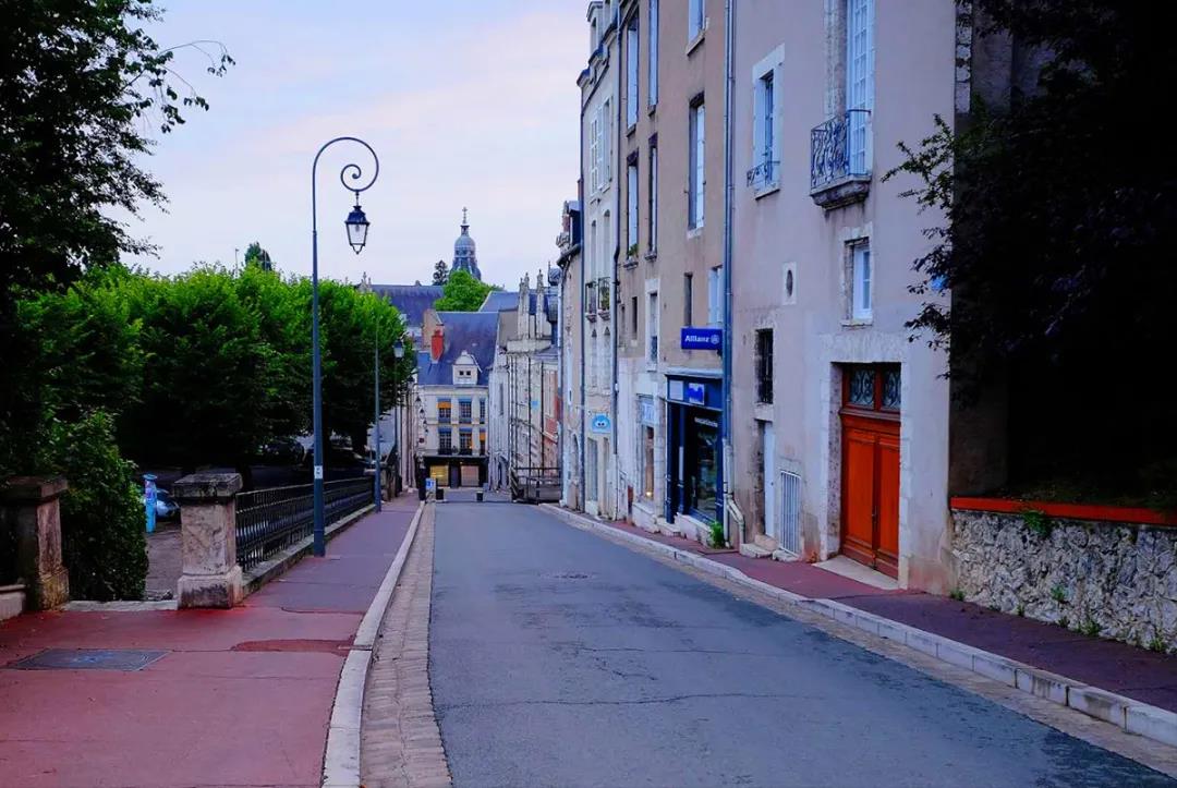 去法国旅行的小镇,浪漫的法国之旅旅游攻略