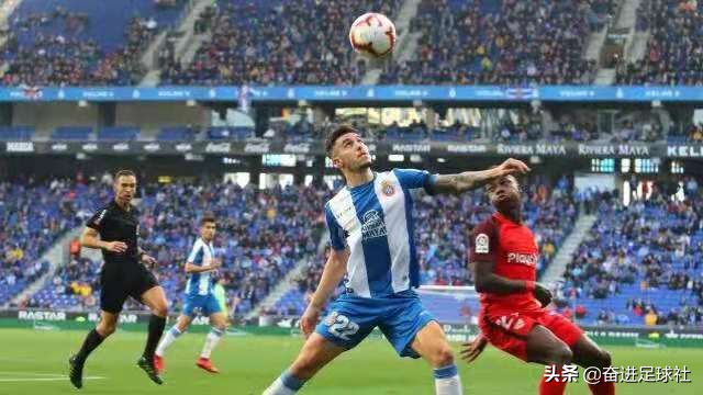 武磊为西班牙人破门,武磊破门做C罗招牌动作