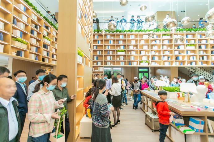 建业昌建公园华彩中心,建业昌建公园里最新消息