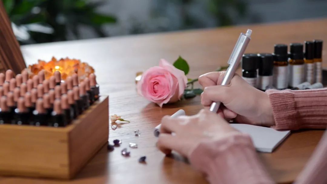 让情绪流动起来，才是“减龄”的密钥