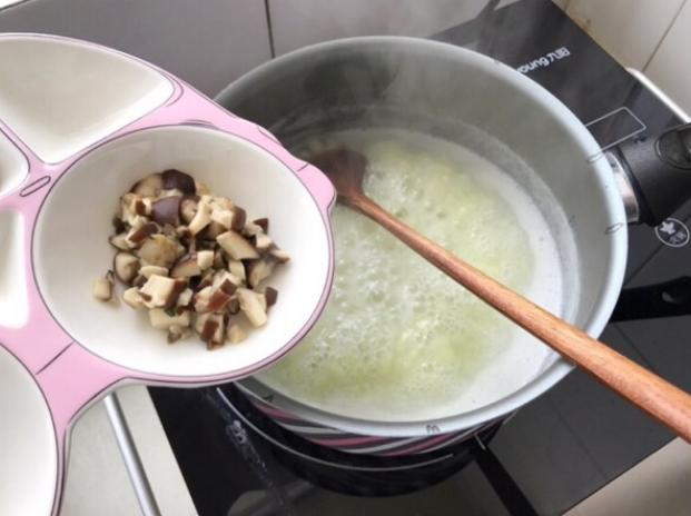 儿童出牙期可以吃米糊吗,宝宝长牙齿吃什么米糊