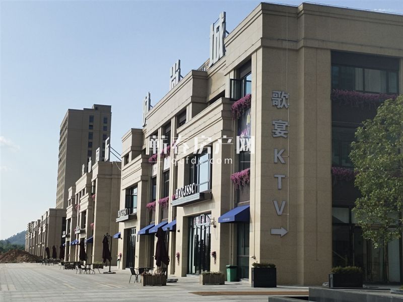 滨河壹号宽敞舒适的房源,滨河壹号398套餐