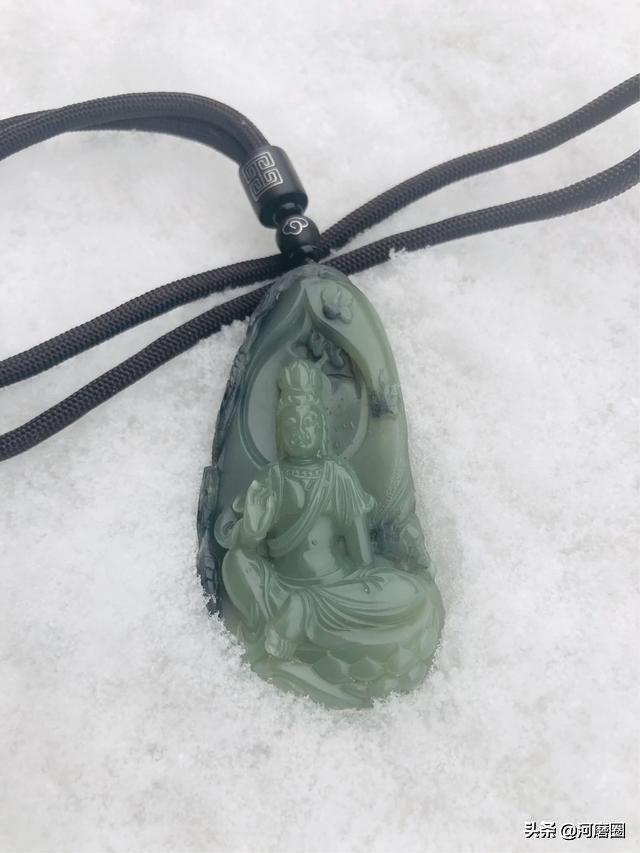 那位玩木串杂项花了三四十万的主，如果花在河磨玉上会咋样