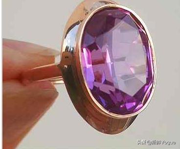 苏联金首饰,苏联特有珍贵的宝石珠宝