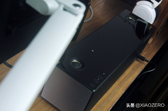 没有什么桌面几点零,折腾不止的电脑桌面好物分享