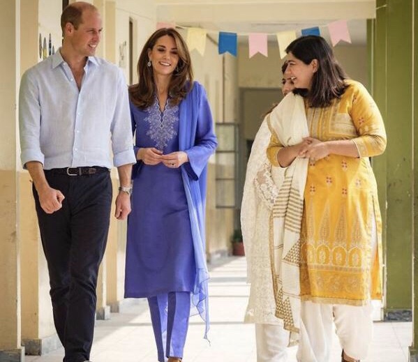 凯特王妃和梅根王妃衣品大比拼,梅根与凯特同穿蓝色