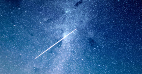 小说：爱上师姐害羞不敢表白，正愁时一人给我出招，助我抱得美人归