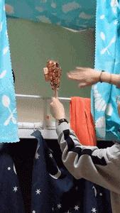 搞笑gif嫂子包饺子,搞笑gif姑娘你这次真的是玩过头了