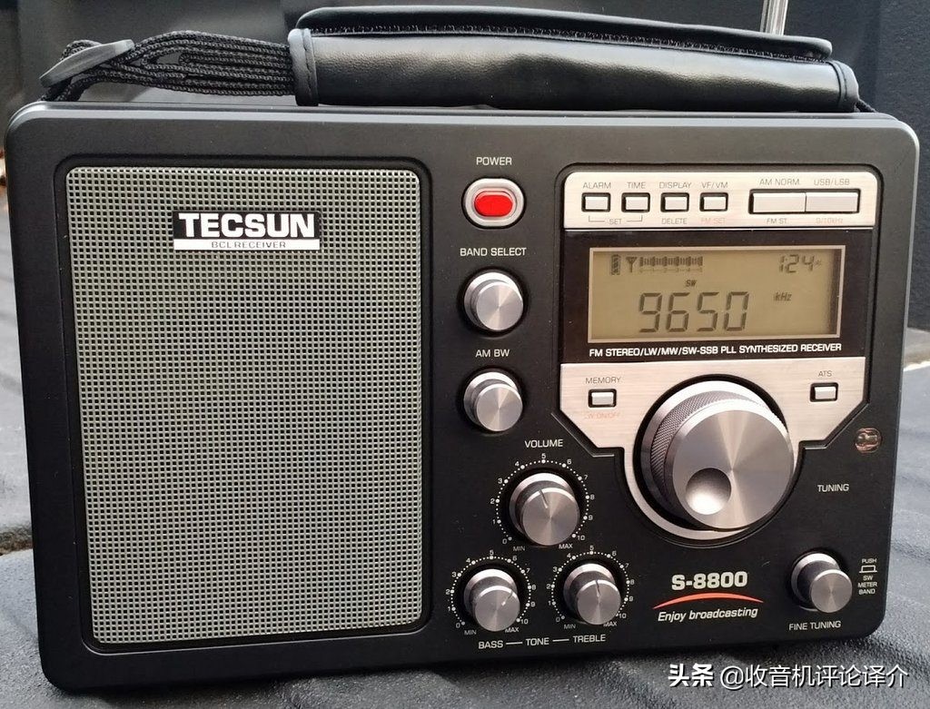 大便携式收音机的较量——德生S8800与美国伊顿FieldBT对比评测