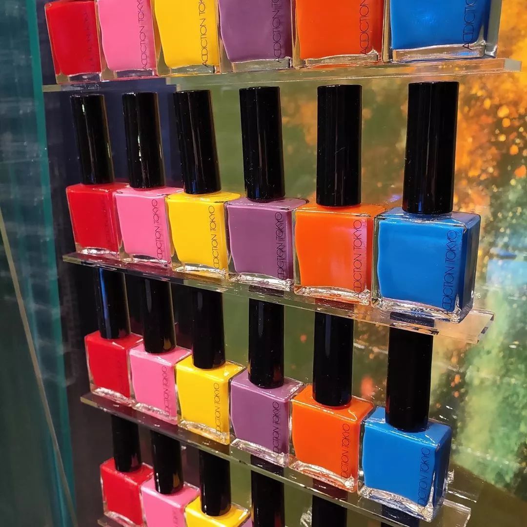 那些看起来很简单实际很难的美甲,有些人看起来很精致其实很穷