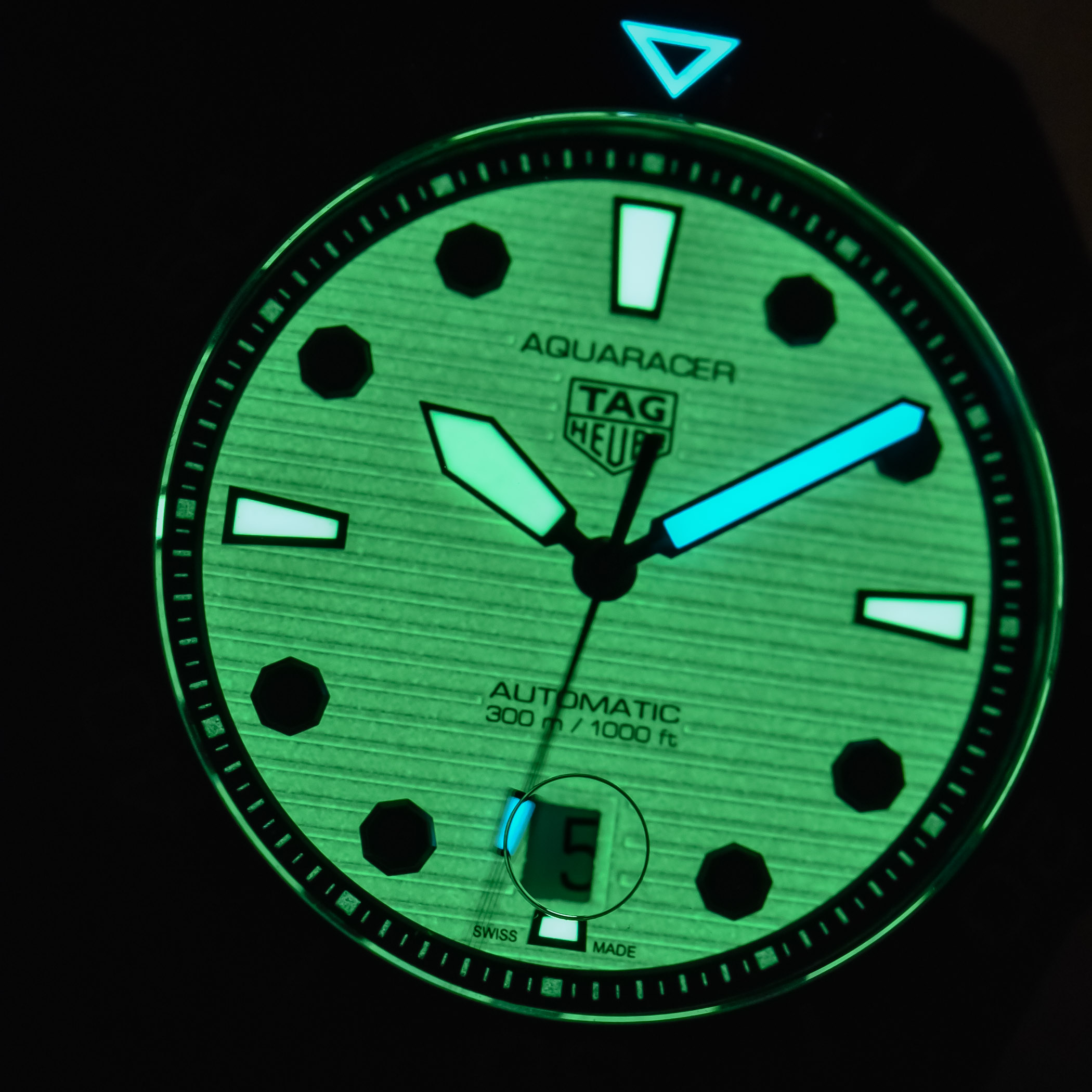 泰格豪雅竞潜41mm夜光,泰格豪雅竞潜系列特别腕表