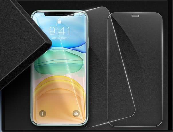 你的手机膜贴了会发光吗,手机膜是钢化膜好还是水凝膜好