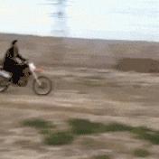 搞笑打电话说尴尬的私事,假装打电话幽默搞笑段子