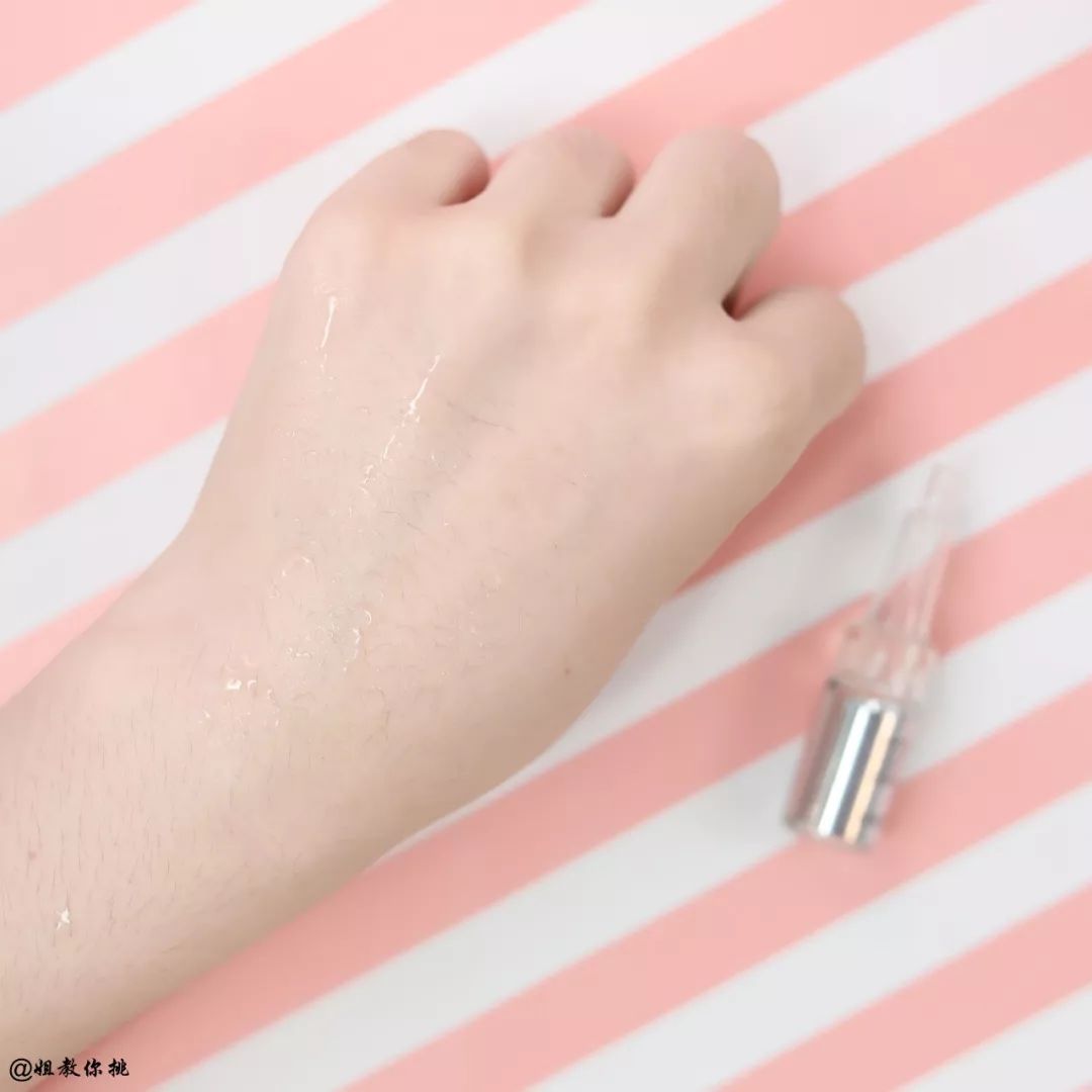 姚晨和刘涛高清图片大全,41岁刘涛和40岁姚晨同登杂志