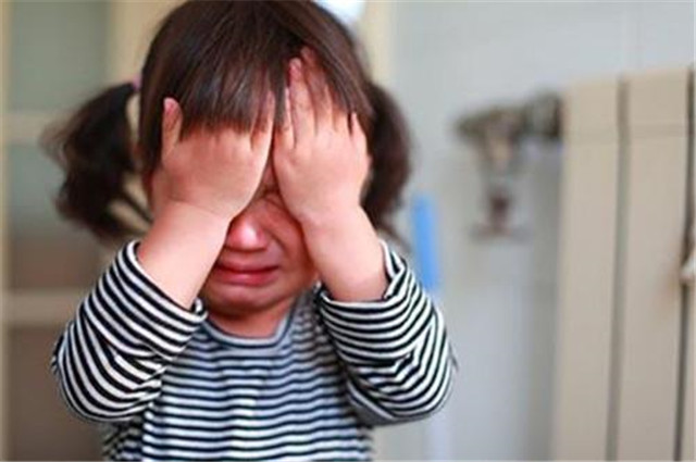 应对可怕的两岁家长应该这样做,孩子进入可怕的两岁该怎么应对