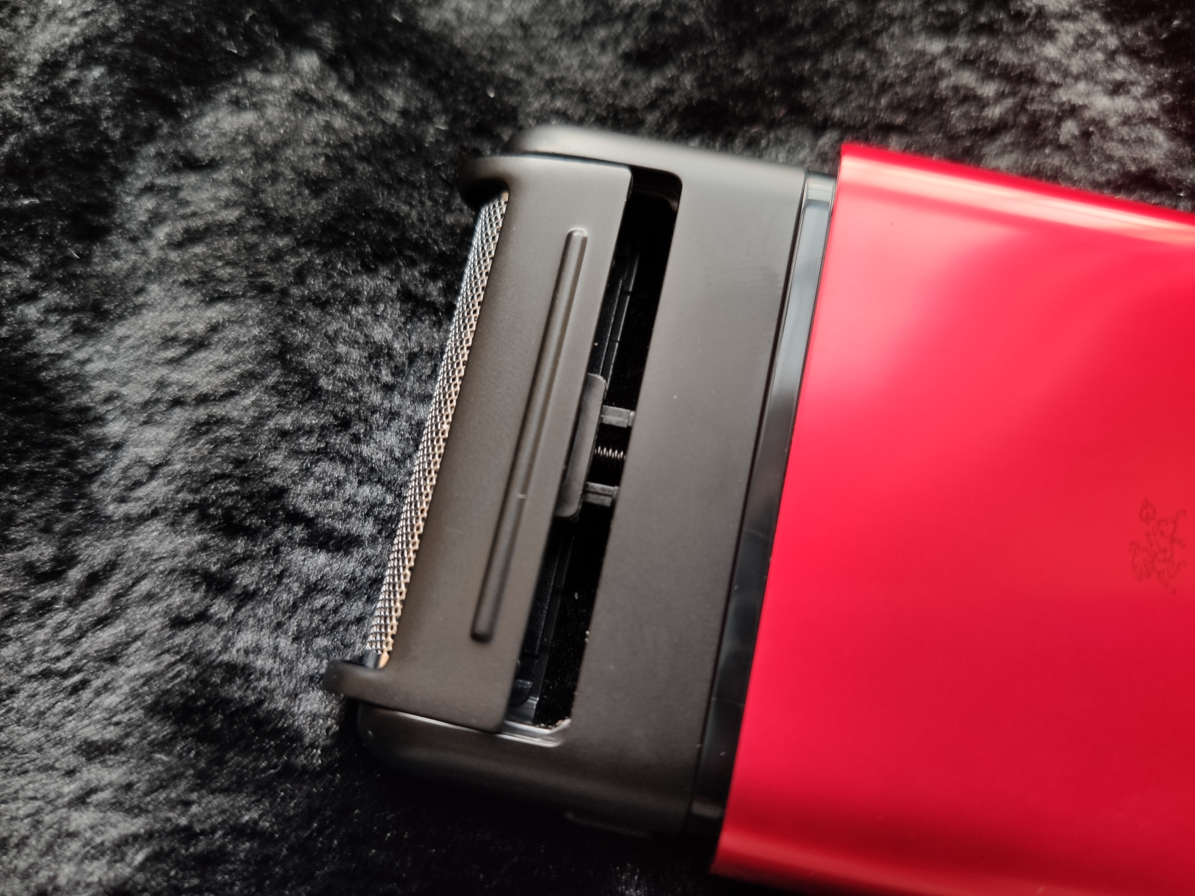 须眉男士电动剃须刀评测,须眉剃须刀擎天柱版