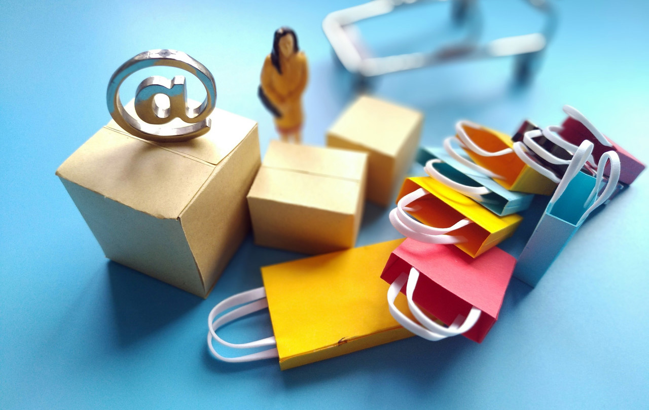 无人直播带货平台免费吗,无人直播带货需要哪些软件