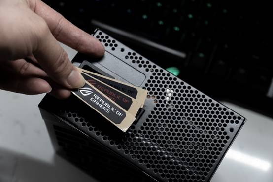 rogstrix雷鹰850g测评,rogstrix雷鹰550w