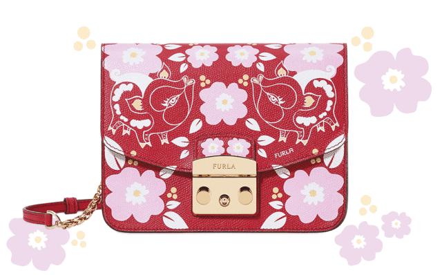 小猪包哪款百搭,猪年款的包