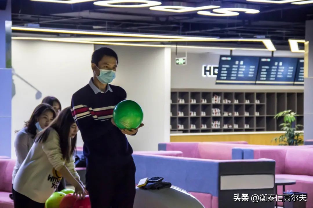 四川成都首家「绅士三球一体馆」！炫酷登场