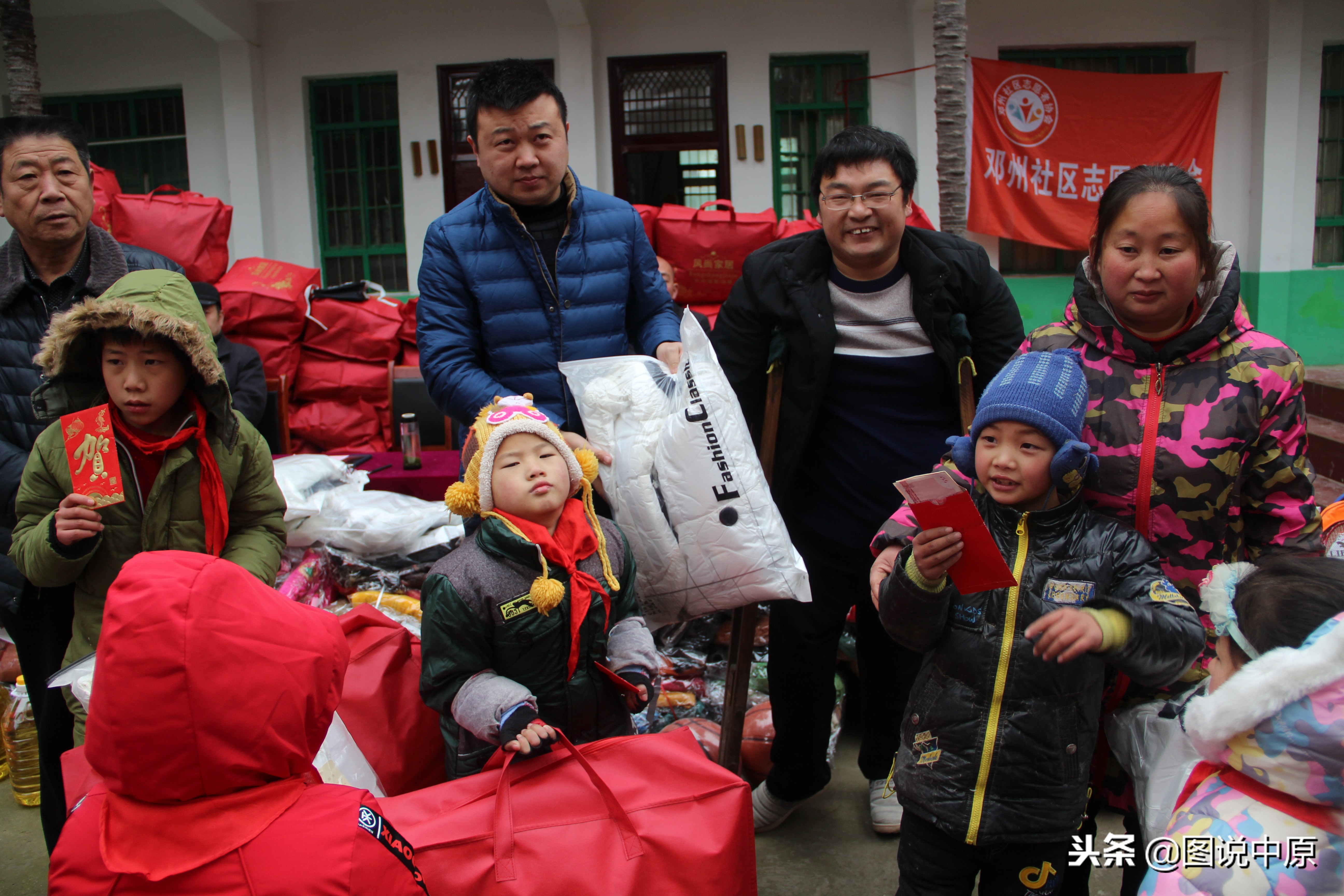 助残联合志愿服务活动,助残志愿服务队关爱社区残疾人